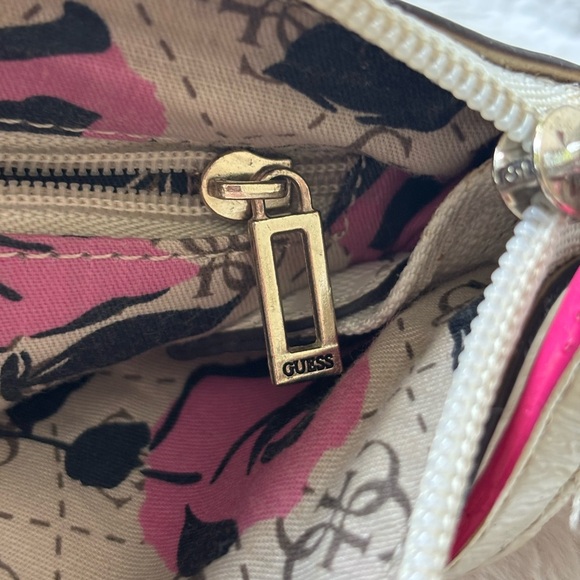 GUESS White Pink Monogram Wristlet Clutch Wallet | Logo Pattern Classic - Picture 8 of 9